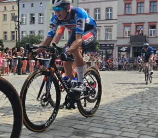 d92254aa184c54b2be10d9d69f34df49