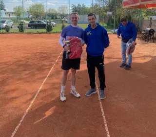 db909cf3e45de3c4b53cad15b9375e55