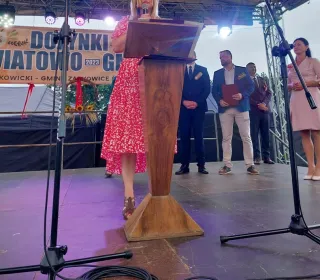 dbb589df22a3b3bab37cd830a33ee409