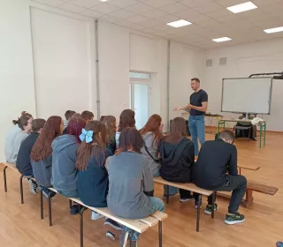 dff648deb2af77d4798a05d19c85ed43