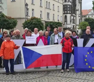 e007e640000be2037fa8e72d42715d29