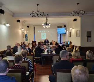 e04c08255bbaf9309a54b531154d9902