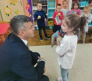 71873999 2629219650471872 5034179146721263616 