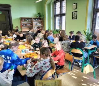 f2a028793e90d10a96a8f2a6d90db24b