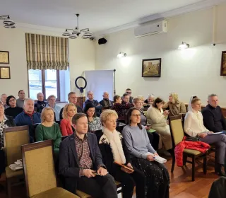 f4c12bd1838dcf19870fafb5851f46c7