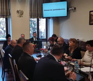 f8a54e32e8927be3dc44c3f213e3f3dc