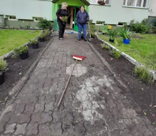 feb843d7577afeb30c3bff480711ffea