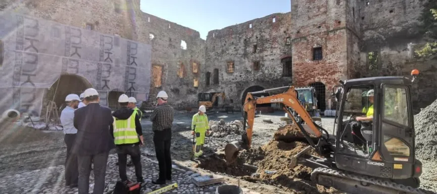 241177662_339848611205364_3833117327486349138_n