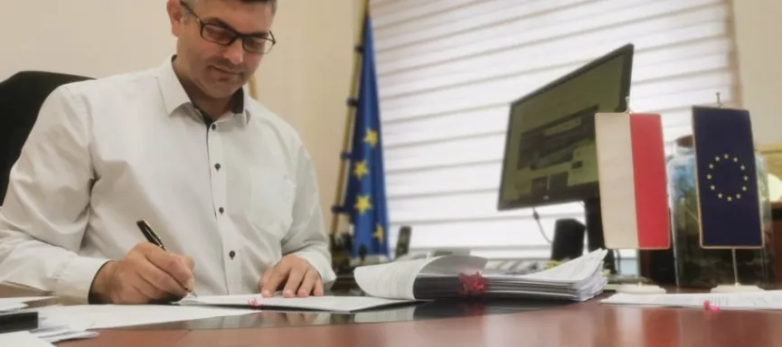 zdjęcie szef umowy piece