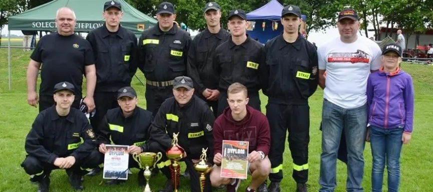 4158